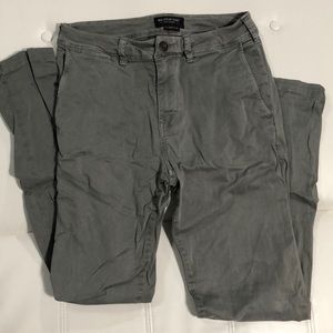 American Eagle Slim Straight 29x32 Gray Pants